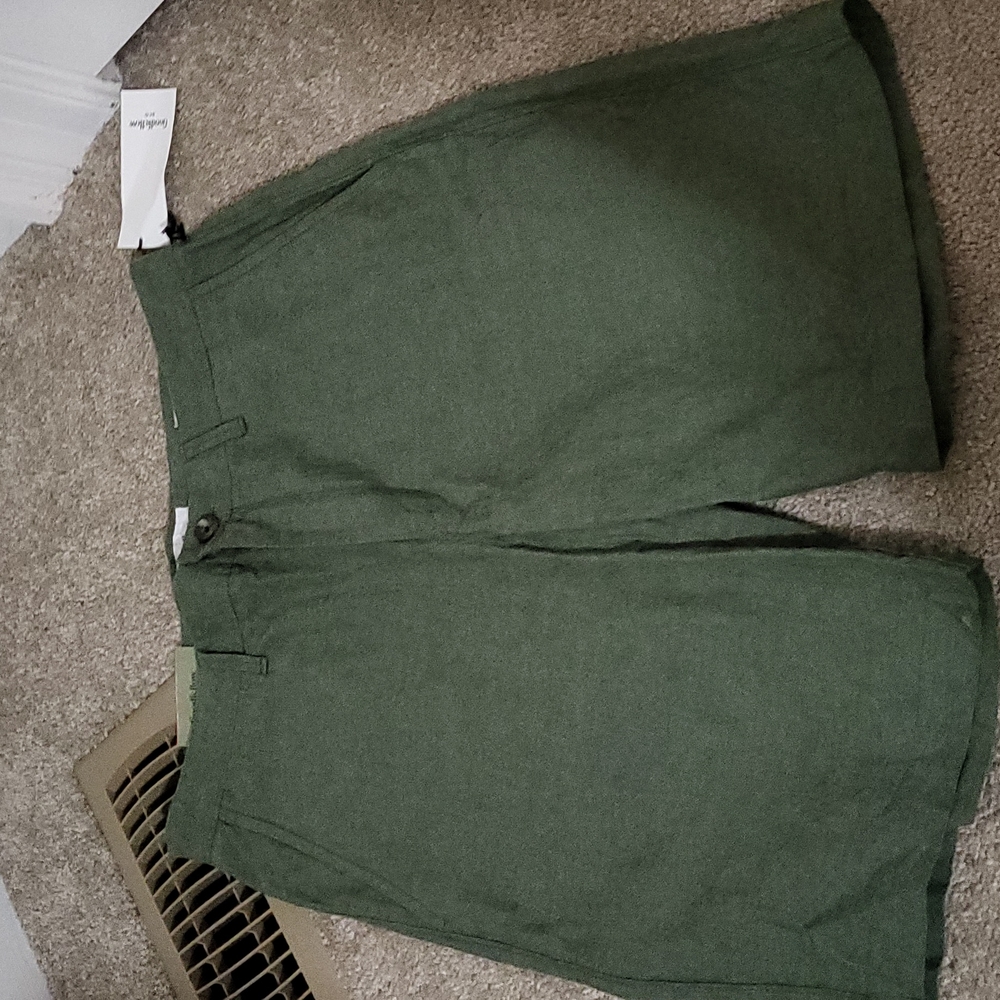 Goodfellow green 9inch shorts size 30